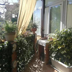 casa-donna-fiorella-tipica-siciliana.taorminaitalyhotels.com/